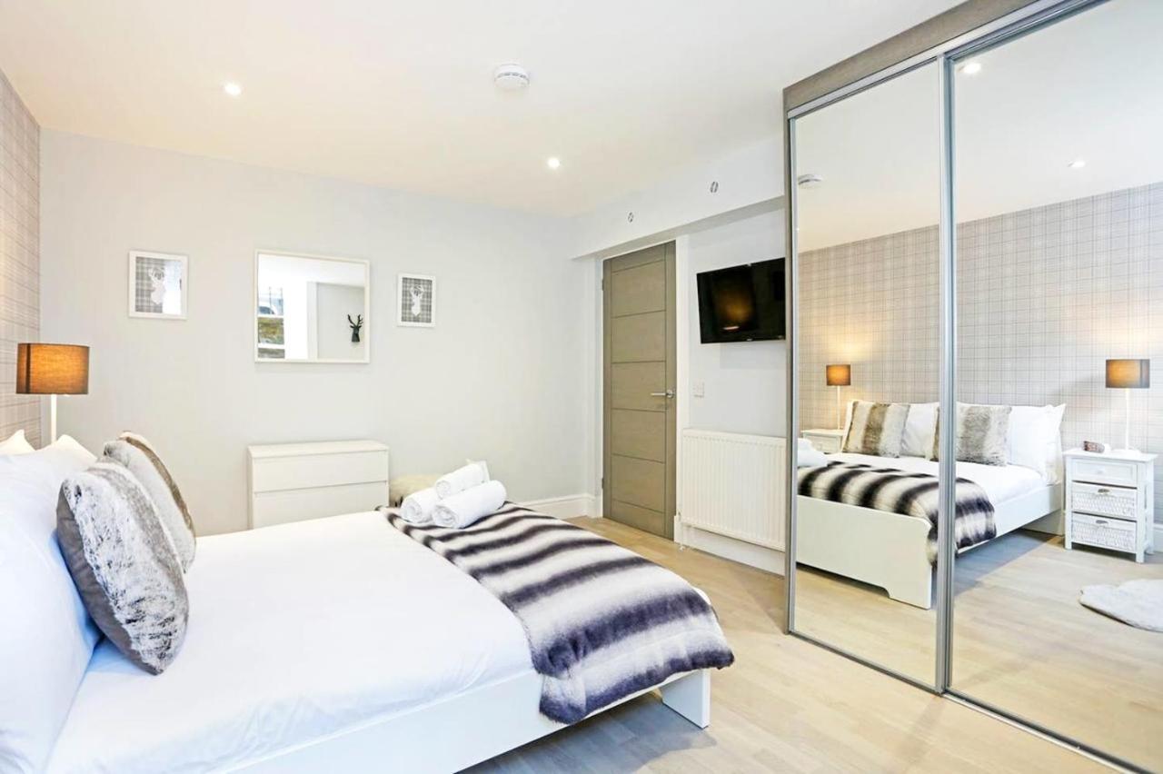 Ultra Modern, Stylish Apartment Next To Princes St Edinburgh Luaran gambar