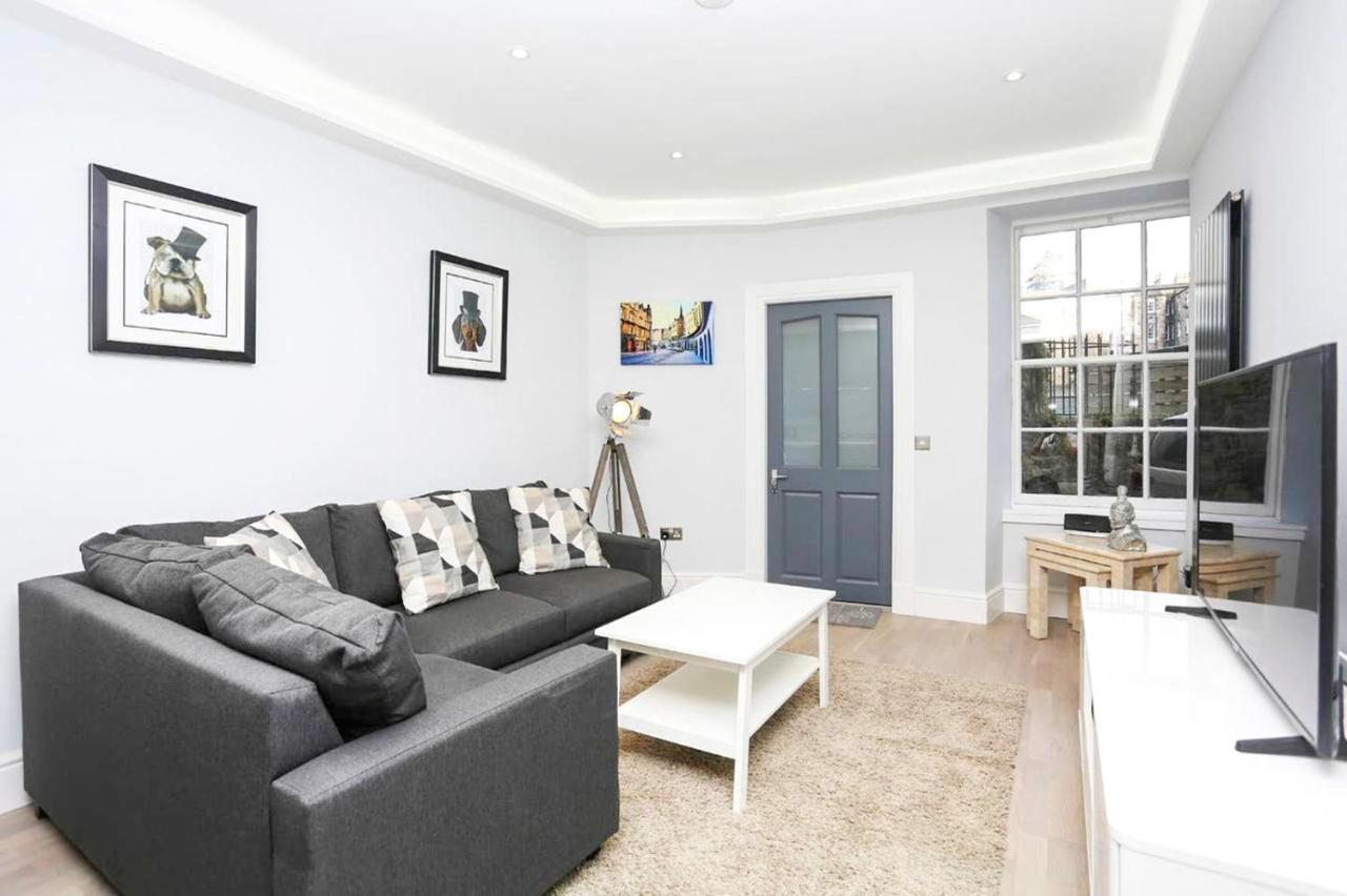 Ultra Modern, Stylish Apartment Next To Princes St Edinburgh Luaran gambar